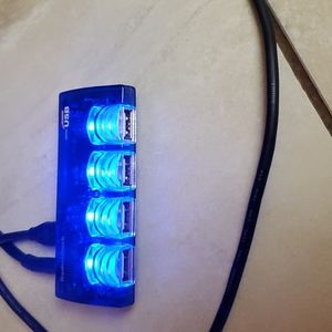 Radio Shack Blue Light Up 4 Port USB